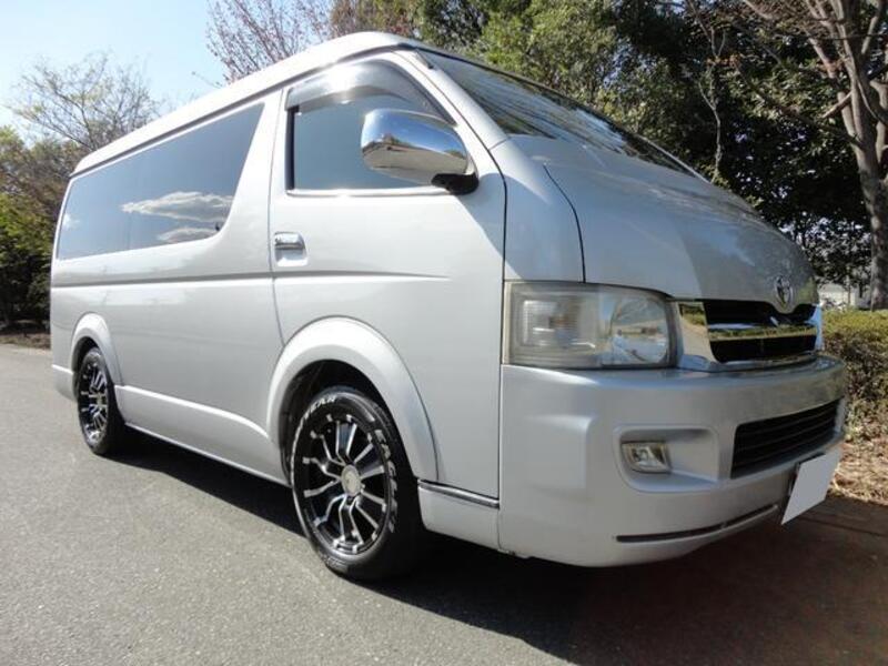 TOYOTA HIACE WAGON