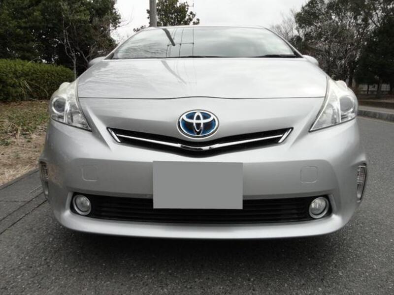 PRIUS ALPHA