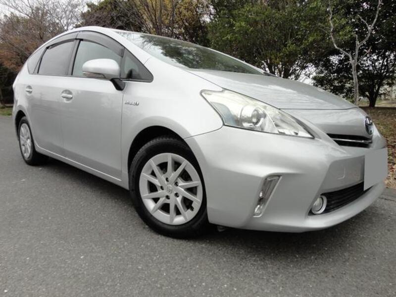 PRIUS ALPHA