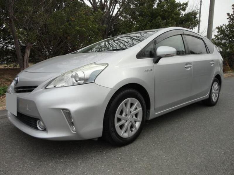 PRIUS ALPHA