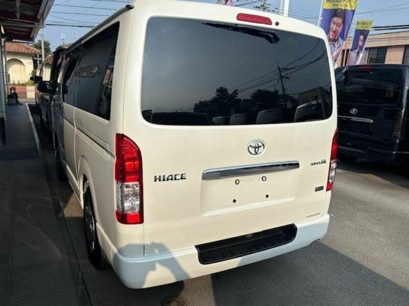 HIACE VAN