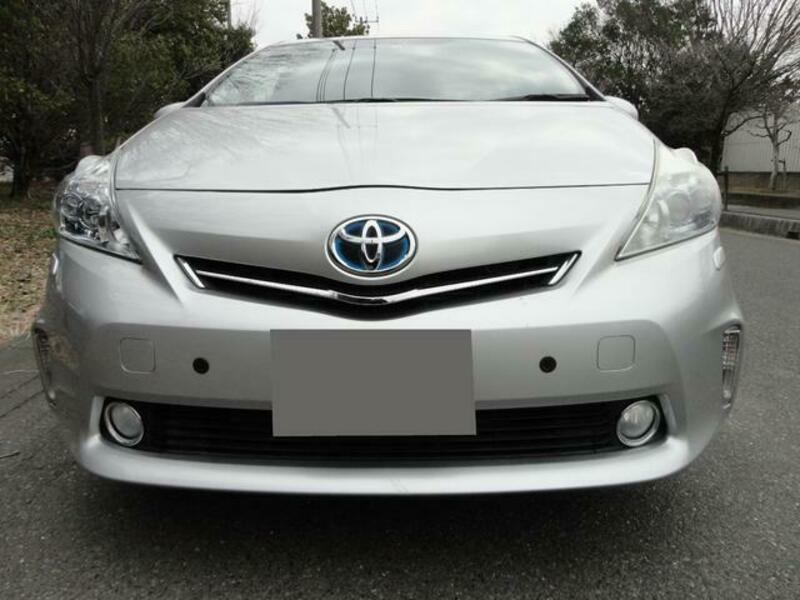 PRIUS ALPHA