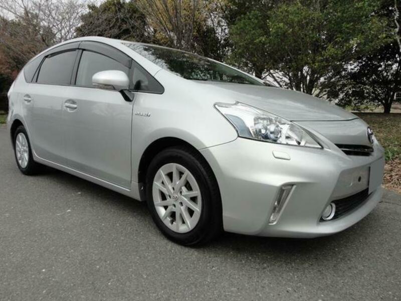 PRIUS ALPHA