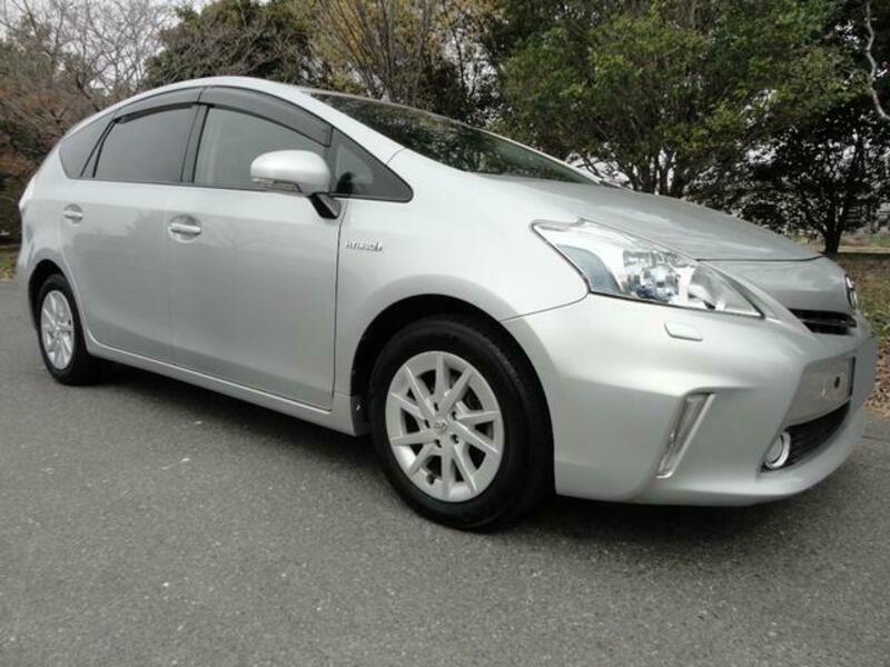 PRIUS ALPHA