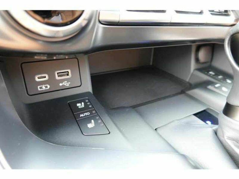 LX