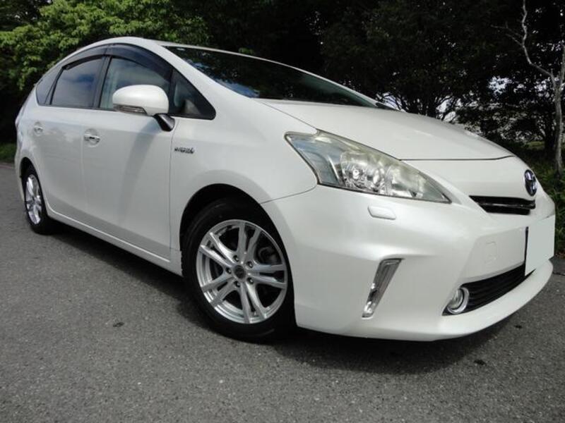 PRIUS ALPHA