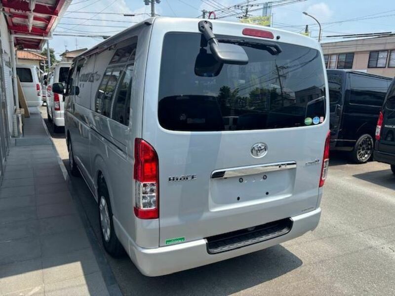 HIACE VAN