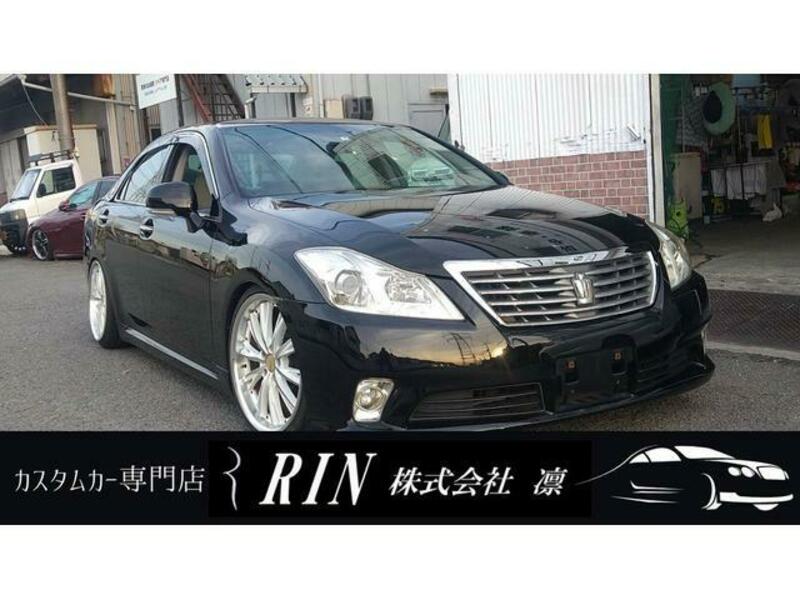 TOYOTA CROWN