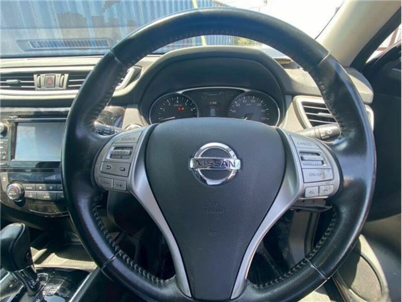 X-TRAIL