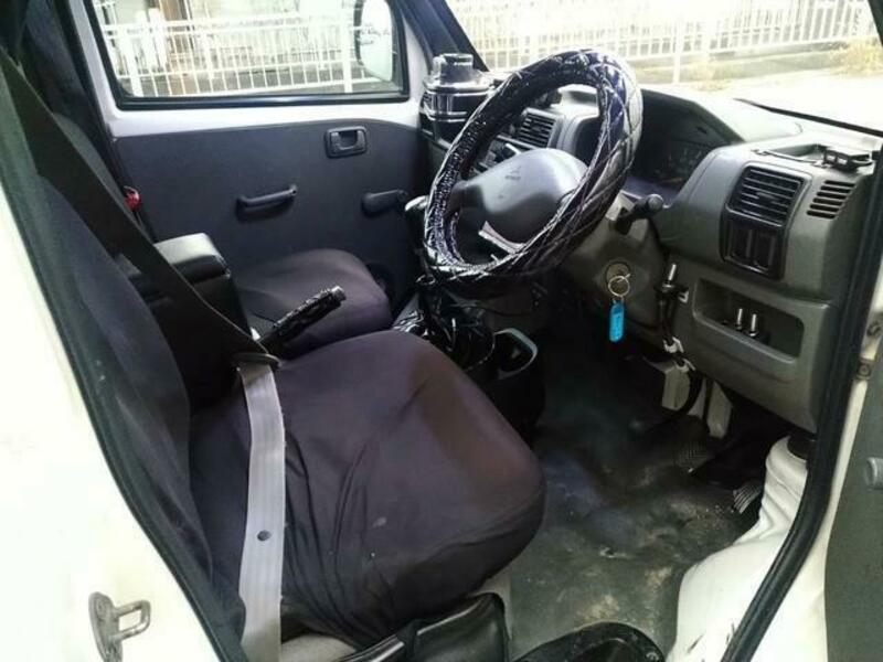 MINICAB TRUCK