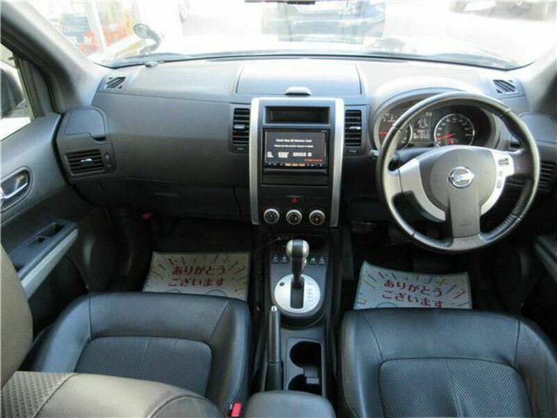 X-TRAIL