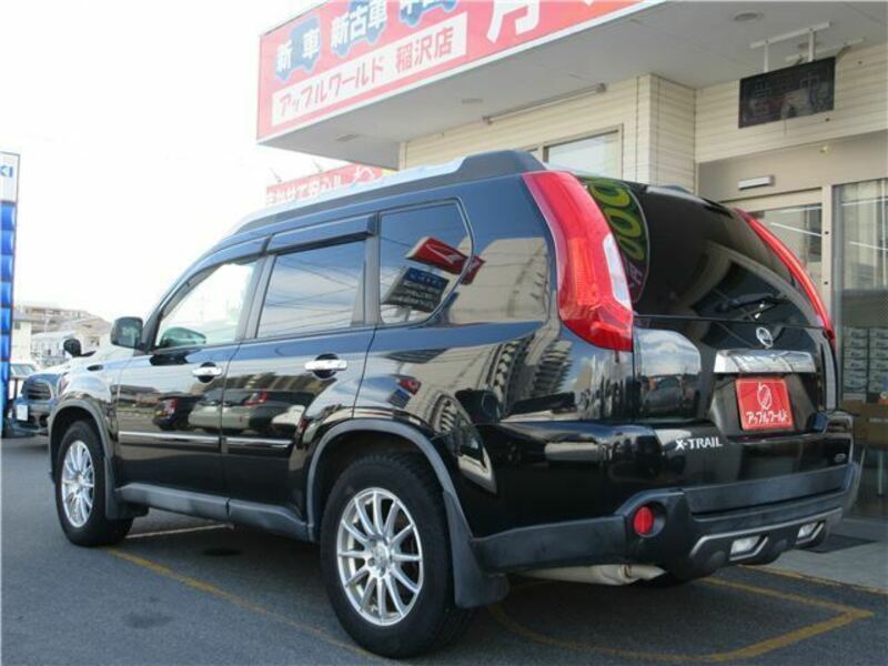 X-TRAIL