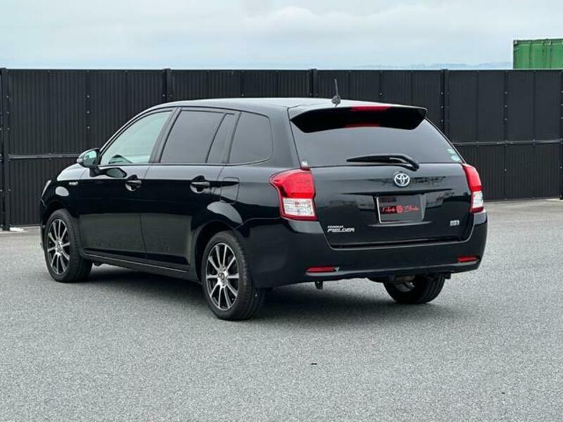 COROLLA FIELDER