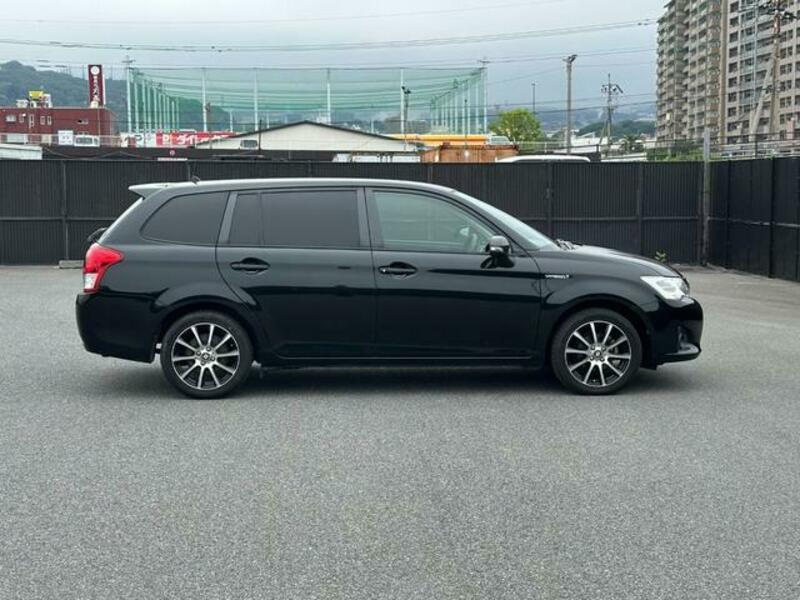COROLLA FIELDER