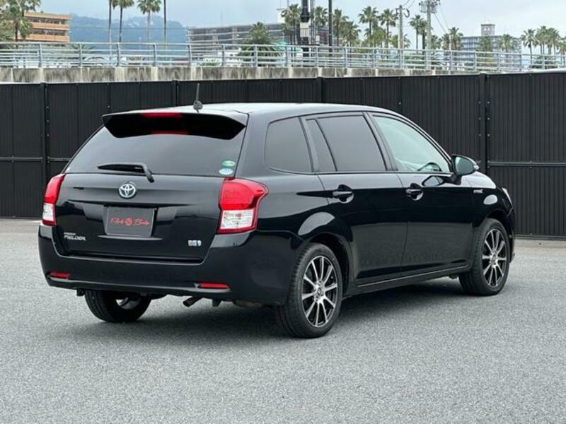 COROLLA FIELDER