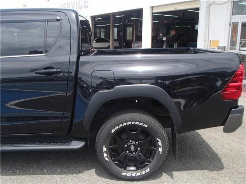 HILUX