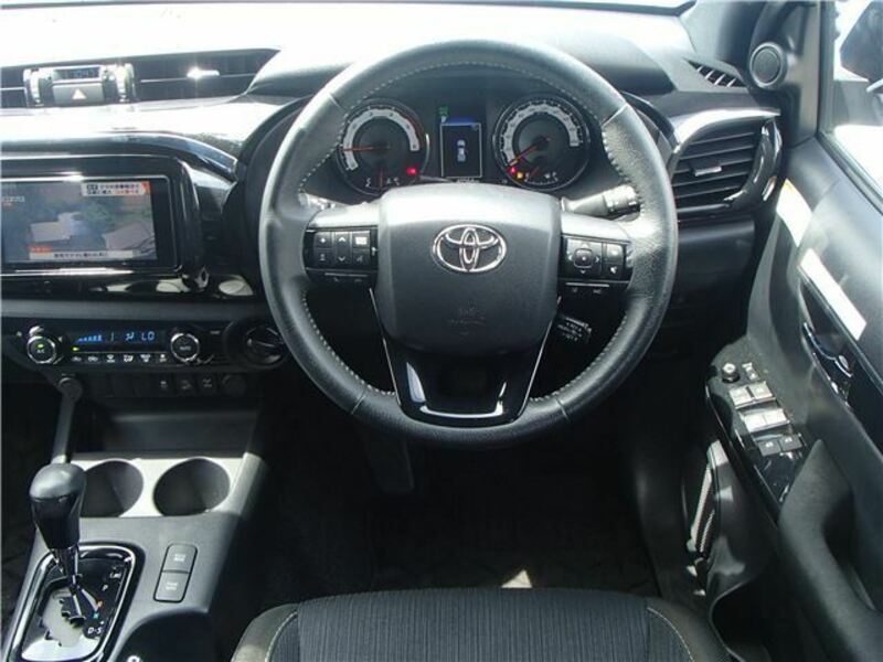 HILUX