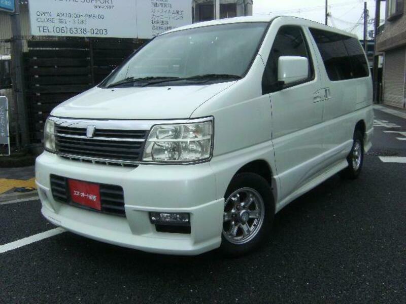 NISSAN ELGRAND