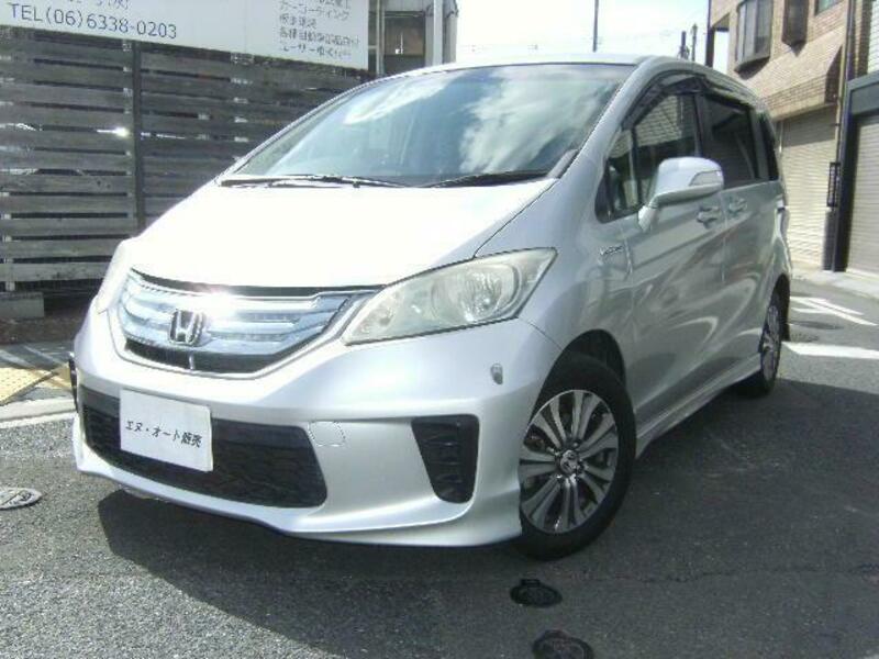 HONDA FREED HYBRID