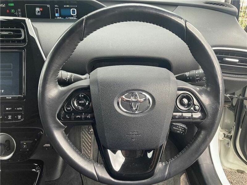 PRIUS PHV