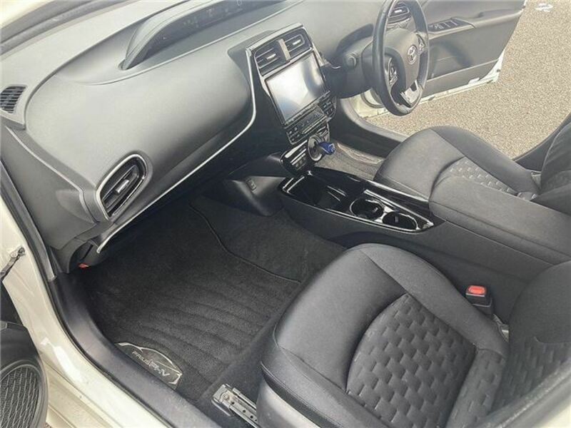 PRIUS PHV