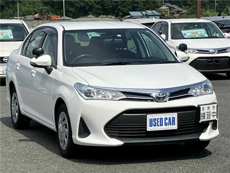 COROLLA AXIO