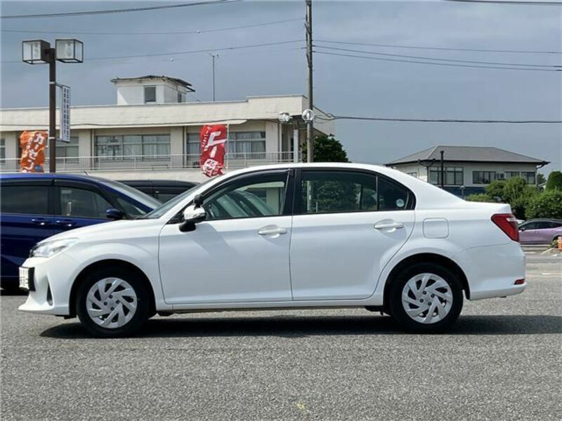 COROLLA AXIO