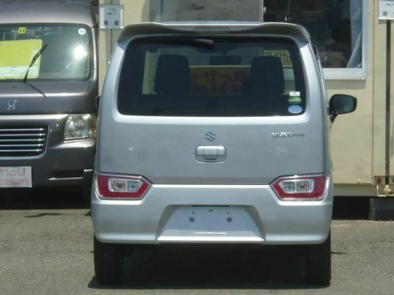 WAGON R