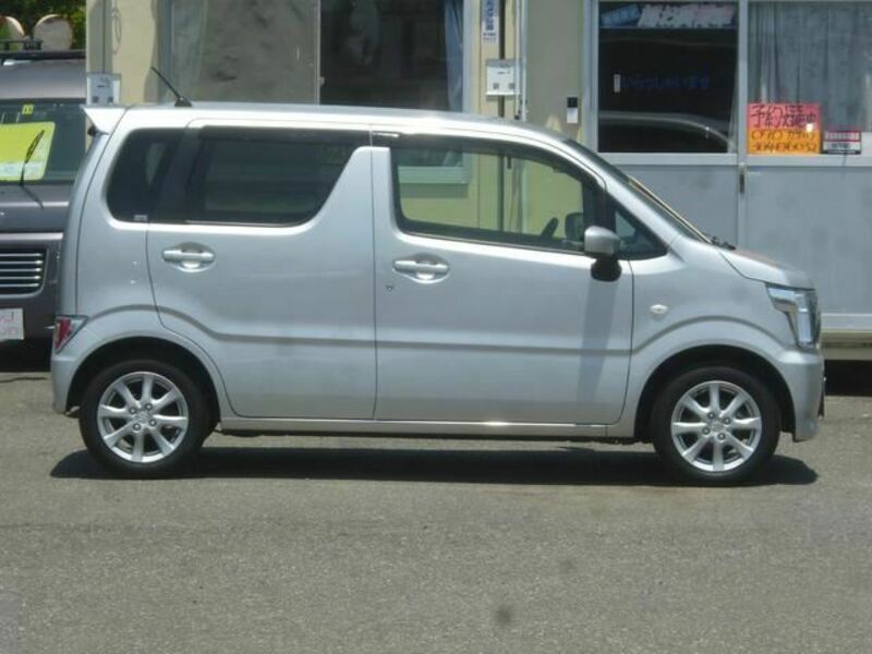 WAGON R