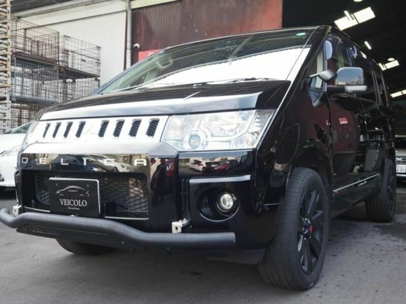 MITSUBISHI DELICA D5