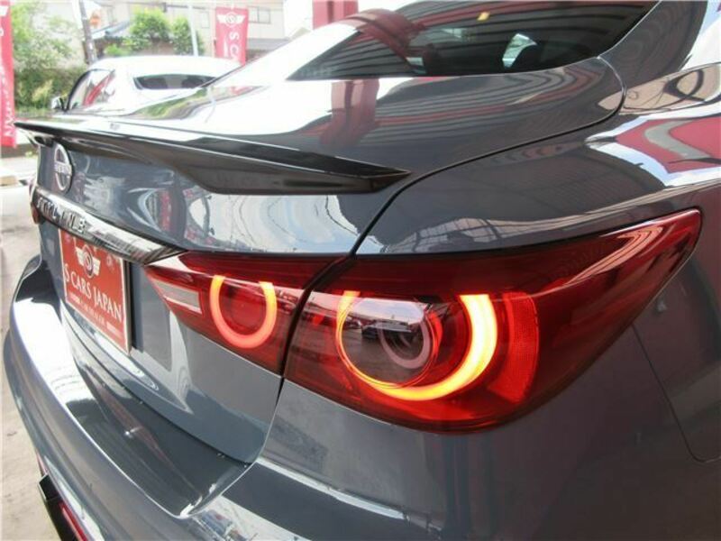 SKYLINE