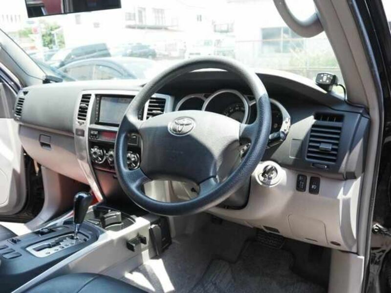 HILUX SURF