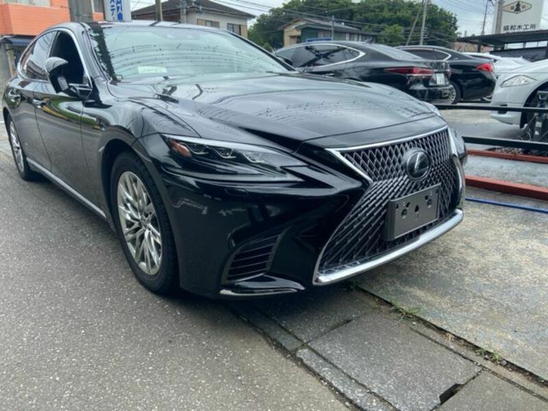 LEXUS LS
