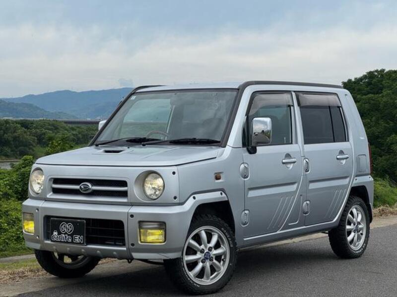 DAIHATSU NAKED
