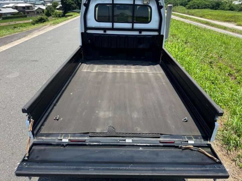 MINICAB TRUCK