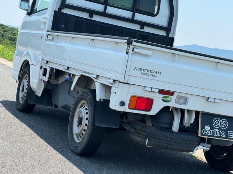 MINICAB TRUCK