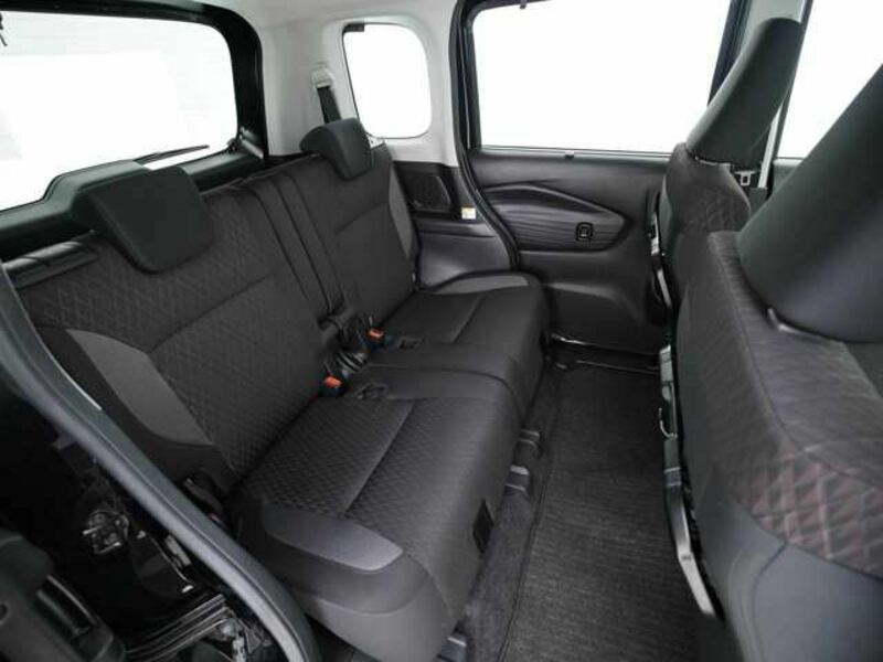 DELICA D2