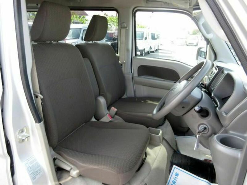 MINICAB VAN