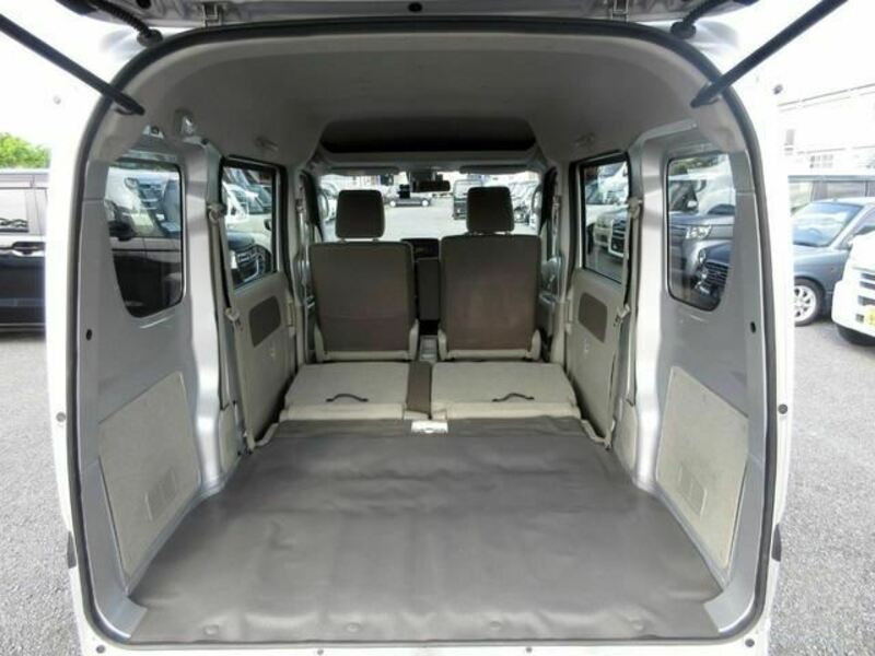 MINICAB VAN
