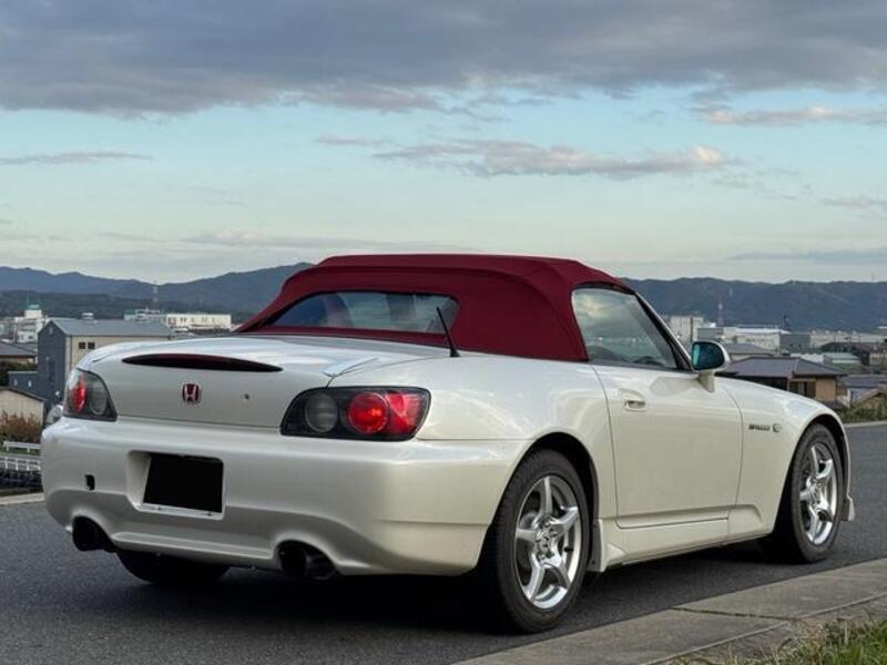 S2000