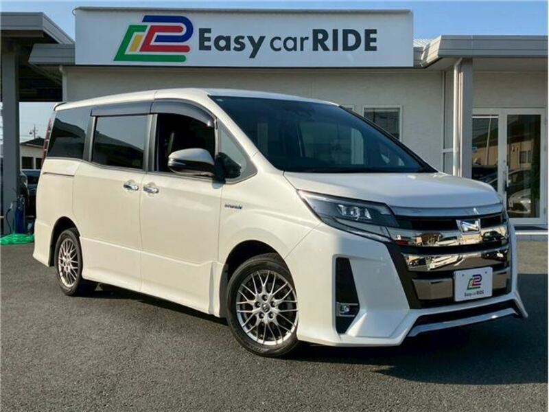 TOYOTA NOAH