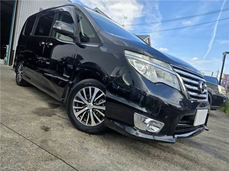 NISSAN SERENA