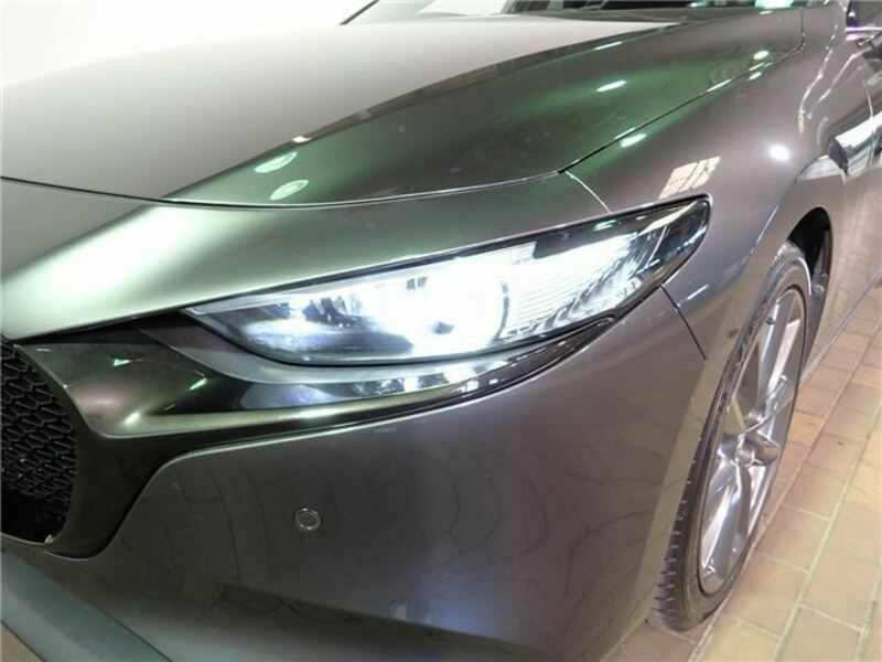 MAZDA3