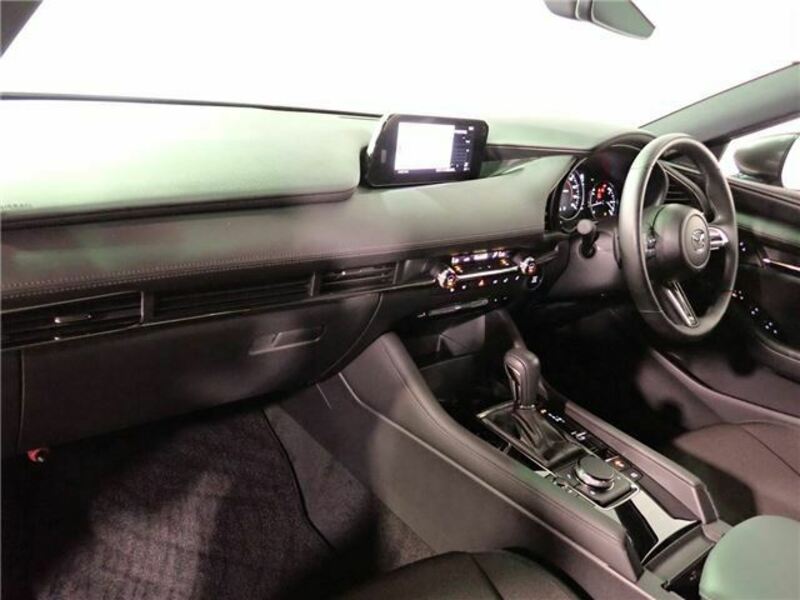 MAZDA3