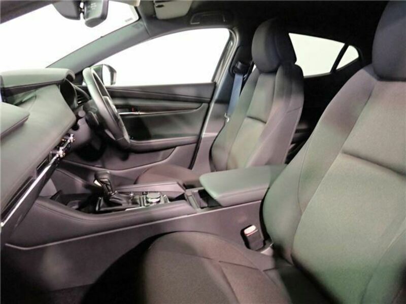 MAZDA3