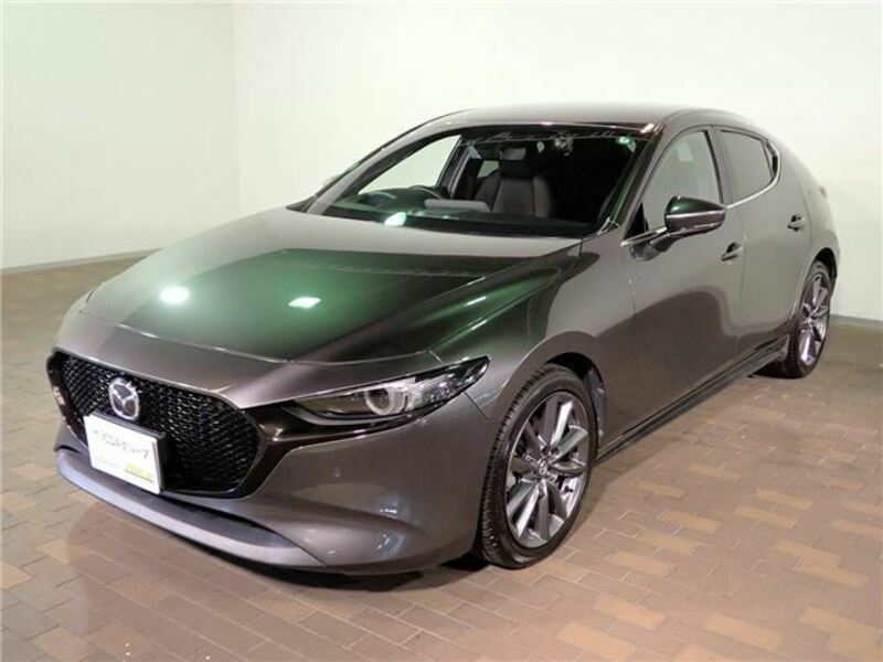 MAZDA3