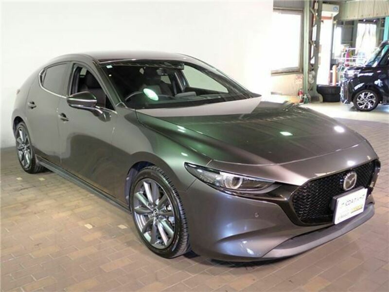 MAZDA3