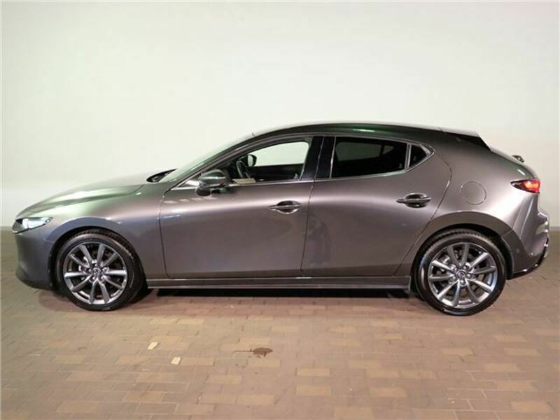 MAZDA3