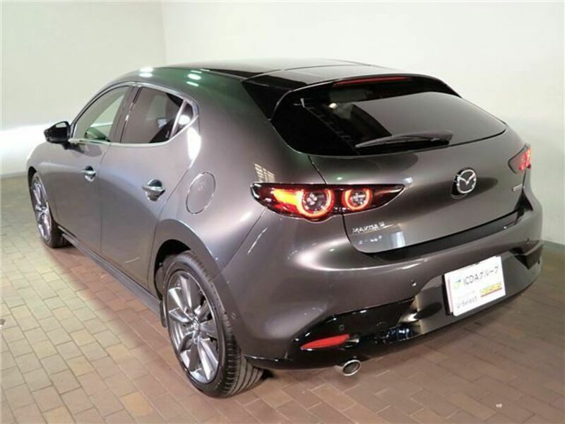 MAZDA3