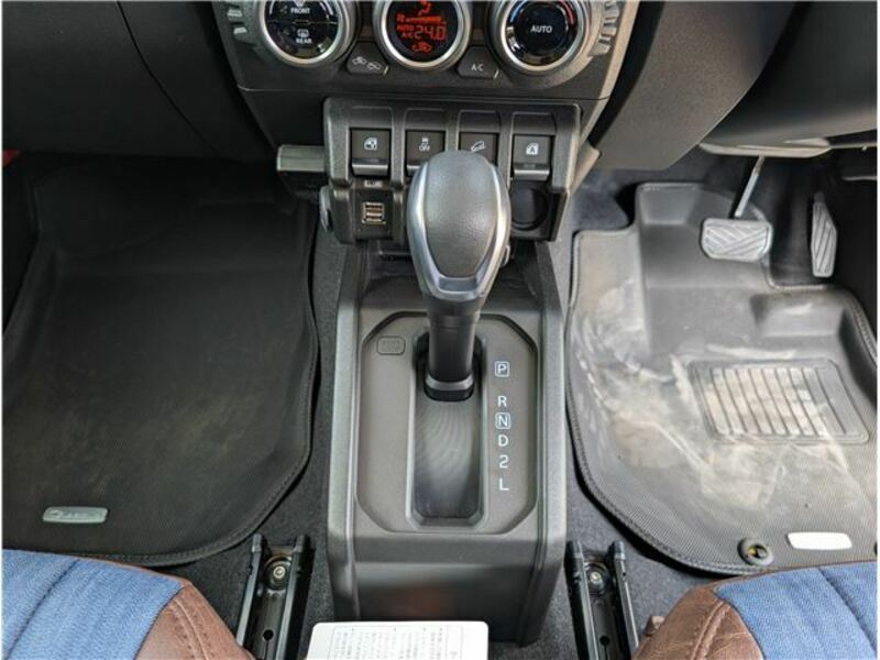 JIMNY SIERRA